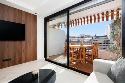 Télévision ou salle de divertissement dans l'établissement Quartier Marriott - Superbe 3 pieces
