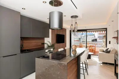 Cuisine ou kitchenette dans l'établissement Quartier Marriott - Superbe 3 pieces