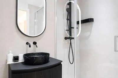 Salle de bains dans l'établissement Celestre Croisette - Appartement de Luxe Croisette avec Terrasse et Vue Mer