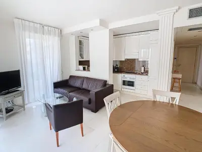 Cuisine ou kitchenette dans l'établissement Appartements Medicis