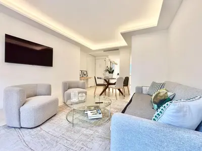 Télévision ou salle de divertissement dans l'établissement Cannes 2x2 bedrooms apartment - 24P3