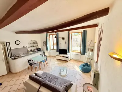 Télévision ou salle de divertissement dans l'établissement Apartment in the center of Antibes