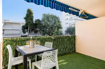 Balcon ou terrasse dans l'établissement Le Palm - Croisette - Beach - Casino - Wi-Fi