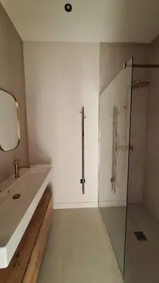 Salle de bains dans l'établissement first louis marie Beautiful 3 bedrooms elegant and central
