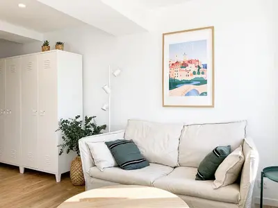 Coin salon dans l'établissement Appartement cosy au cœur de Biot