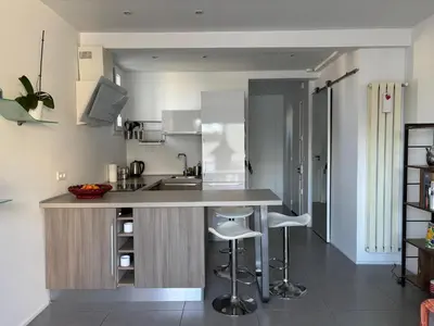 Cuisine ou kitchenette dans l'établissement Sea view appartement walking distance old town