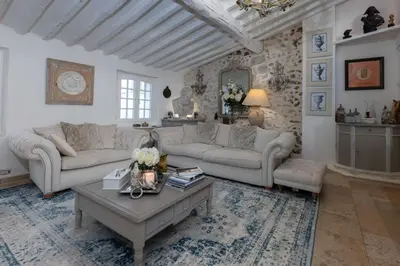 Coin salon dans l'établissement Antibes luxury apartment