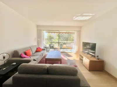 Coin salon dans l'établissement June apartment 2 bedrooms with pool