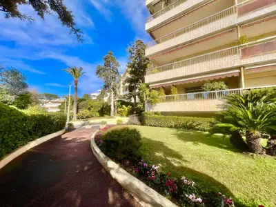 Jardin de l'établissement June apartment 2 bedrooms with pool