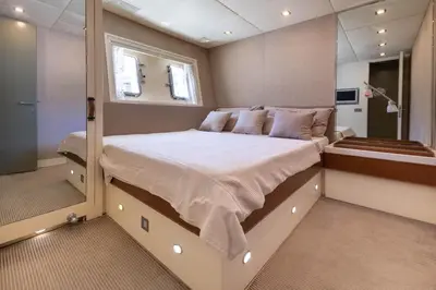 Un ou plusieurs lits dans un hébergement de l'établissement Votre Palace Flottant sur la Croisette à Cannes