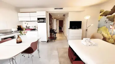 Cuisine ou kitchenette dans l'établissement Pointe Croisette, 2 chambres - Exclusivité Congrès - Palmazur Vacances