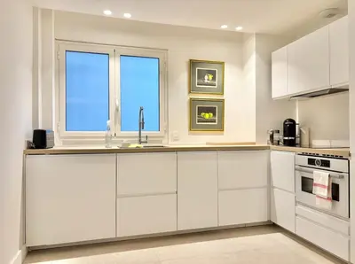 Cuisine ou kitchenette dans l'établissement Cannes - 2 bedrooms & 2 bathrooms apartment - 24P1
