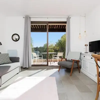 Domaine Cozy Studio Pools