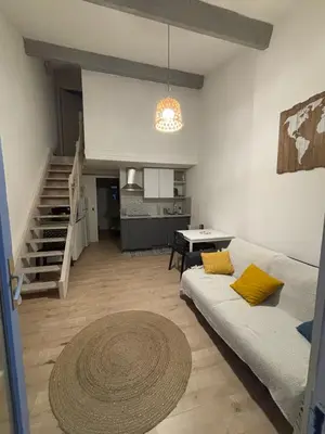 Cuisine ou kitchenette dans l'établissement Chambre d ami chez habitant Villeneuve loubet plage piscine