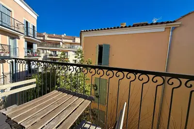 Plan de l'établissement VIEIL ANTIBES - 4 couchages - Parking privé