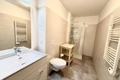 Plan de l'établissement VIEIL ANTIBES - 4 couchages - Parking privé