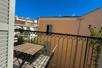 Plan de l'établissement VIEIL ANTIBES - 4 couchages - Parking privé