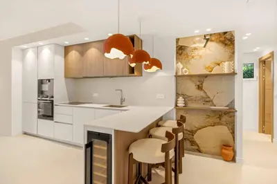 Cuisine ou kitchenette dans l'établissement 121 MARECHAL - 3-Bedroom Apartment Sea View and Parking