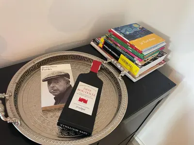 Bibliothèque dans l'appartement