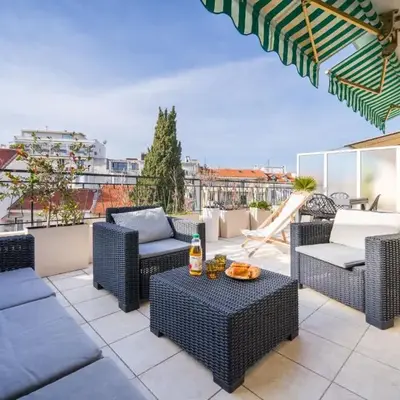 Antibes SkyView - central