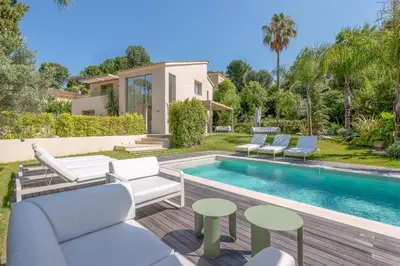 Piscine de l'établissement 002 Villa Camille ou située à proximité