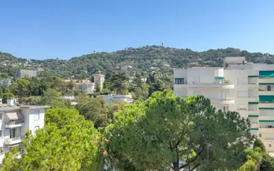 Vue générale sur la montagne ou vue sur la montagne depuis l'appartement