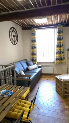 Coin salon dans l'établissement Charmant duplex au coeur du Vieil Antibes 3 pers