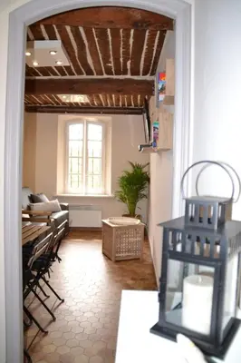 Coin salon dans l'établissement Charmant duplex au coeur du Vieil Antibes 3 pers