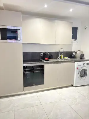 Cuisine ou kitchenette dans l'établissement T4 Front de mer Piscine interieure privee Clim