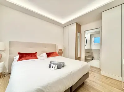 Un ou plusieurs lits dans un hébergement de l'établissement Cannes 2 bedrooms & 2 bathrooms apartment - 24P2