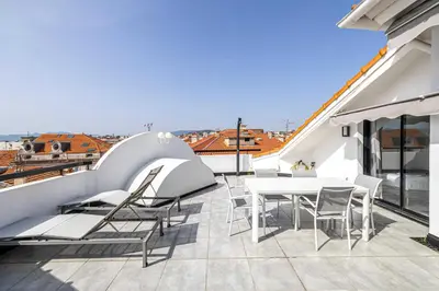 Balcon ou terrasse dans l'établissement Luxury Penthouse 120mÂ² in the heart of Cannes