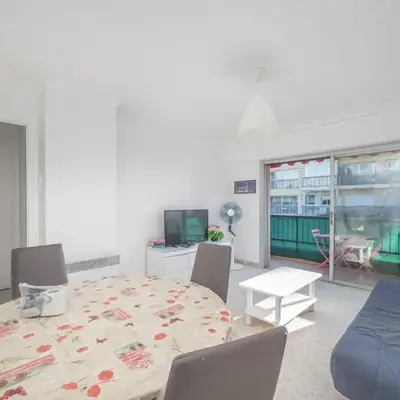 Idéal Famille T2 moderne à 200m des plages deJuan