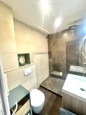 Salle de bains dans l'établissement Studio near Hippodrome & Seaside