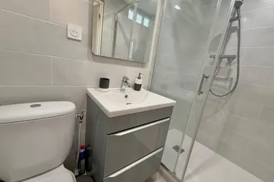 Salle de bains dans l'établissement Vieil Antibes - 2 personnes