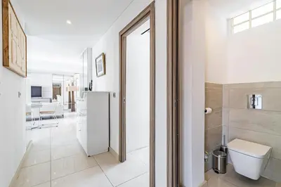 Salle de bains dans l'établissement 6 LECERF T5 - Apartment heart of Cannes 4 Bedrooms Terrace