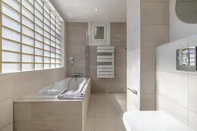 Salle de bains dans l'établissement 6 LECERF T5 - Apartment heart of Cannes 4 Bedrooms Terrace