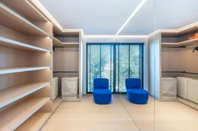 Coin salon dans l'établissement New 5BR Retreat with Pool, Terrace & Garden