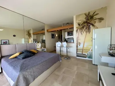 Cuisine ou kitchenette dans l'établissement Superbe studio vue mer - 2 pers. - FR-1-252A-142