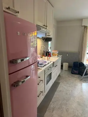 Cuisine ou kitchenette dans l'établissement Antibes Peaceful Seaside Getaway 500 m from the Beaches