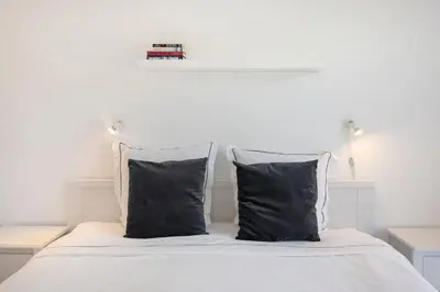 Un ou plusieurs lits dans un hébergement de l'établissement La Belle Antibes - Two bedroom