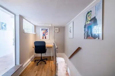 Coin salon dans l'établissement Three bedrooms with rooftop terrace in JLP