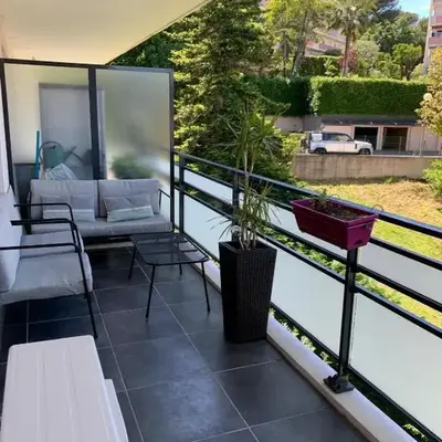 Agréable 2 pièces climatisé parking gratuit