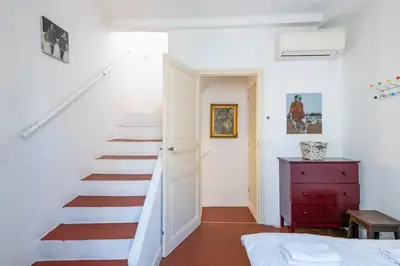 Un ou plusieurs lits dans un hébergement de l'établissement 5 floor townhouse, sea view terrace