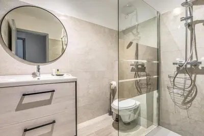 Salle de bains dans l'établissement Appartement lumineux avec vue à Antibes