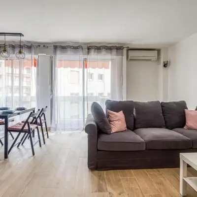 Bright apartment with a view in Antibes