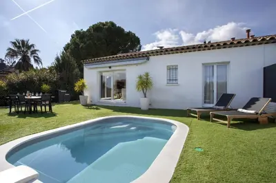 Piscine de l'établissement Villa Lecko House avec Piscine ou située à proximité