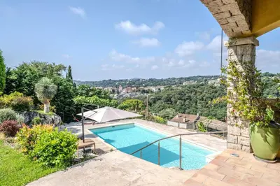 Piscine de l'établissement Villa Biot - Breathtaking views and an enchanting setting ou située à proximité