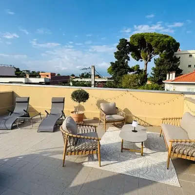 Sunny Riviera Apartment - Walk to Beach - Terrace - Antibes