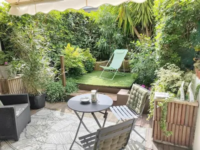 Jardin de l'établissement Le jardin du Palm Beach - domaine de standing