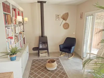 Coin salon dans l'établissement Family home in Antibes 4 bedrooms